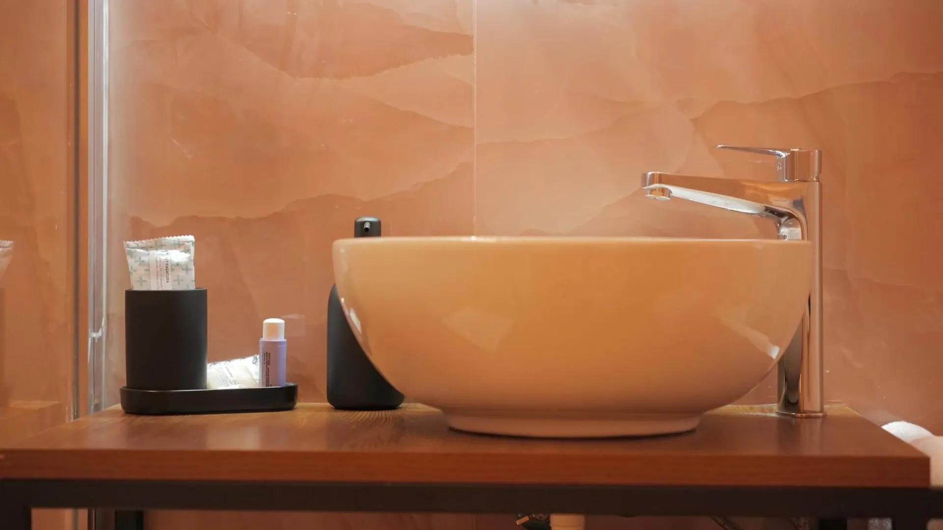 Guest house Toledo Luxury Rooms - Lr Collection Naples Italy