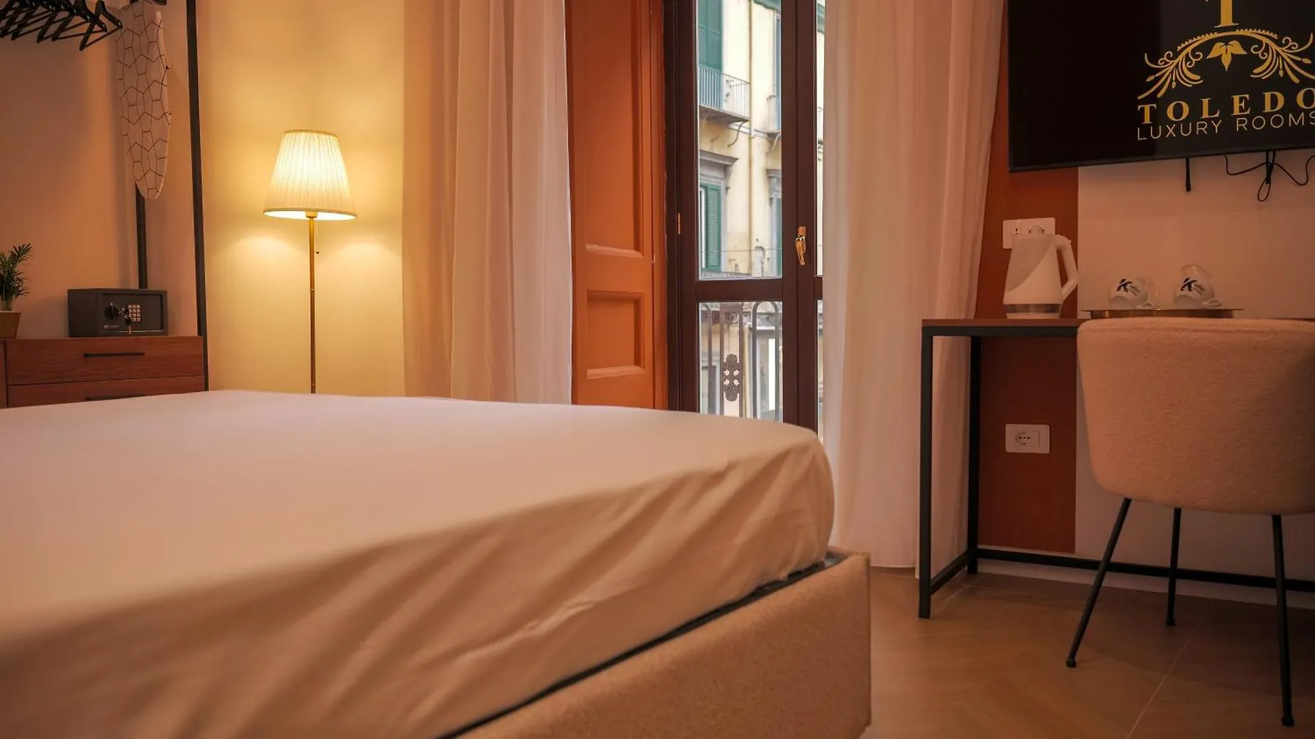 Toledo Luxury Rooms - Lr Collection Naples Italy
